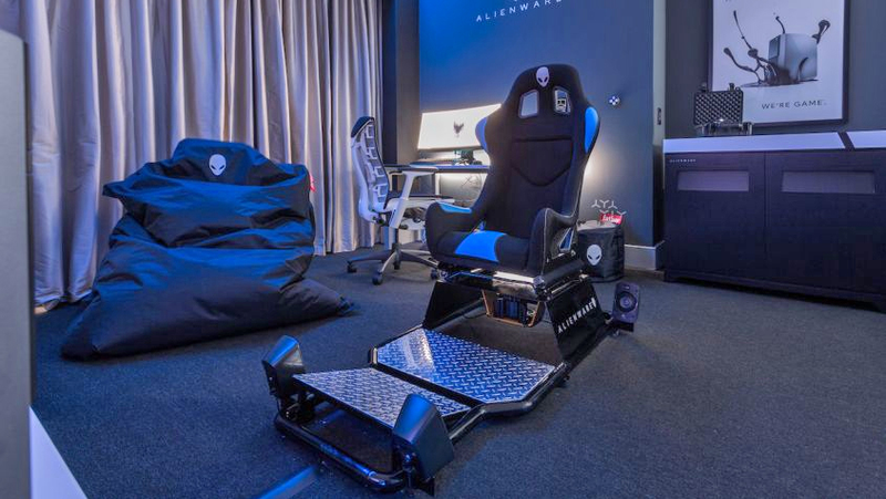 Illustration for article titled Skip the Tourist Stuff and Just Lock Yourself Up in This Hotel’s Bananas Gaming Suite